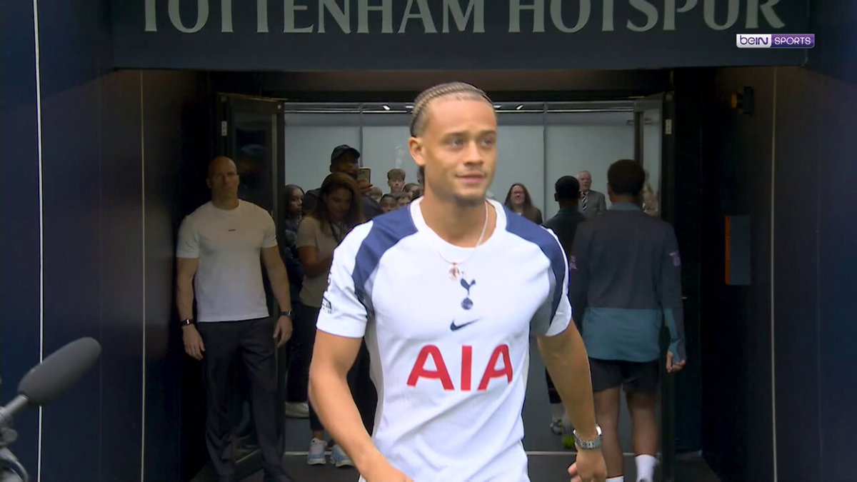 Xavi Simons, Galatasaray Derbisi Öncesi Sarı-Kırmızılı Taraftarlara Mesaj Gönderdi